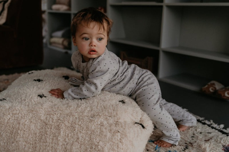 Pyjama-Set aus Ober und Unterteil mit süßem Muster