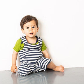 Baby Latzhose FABIO | Sense Organics - kiddiebaby.de